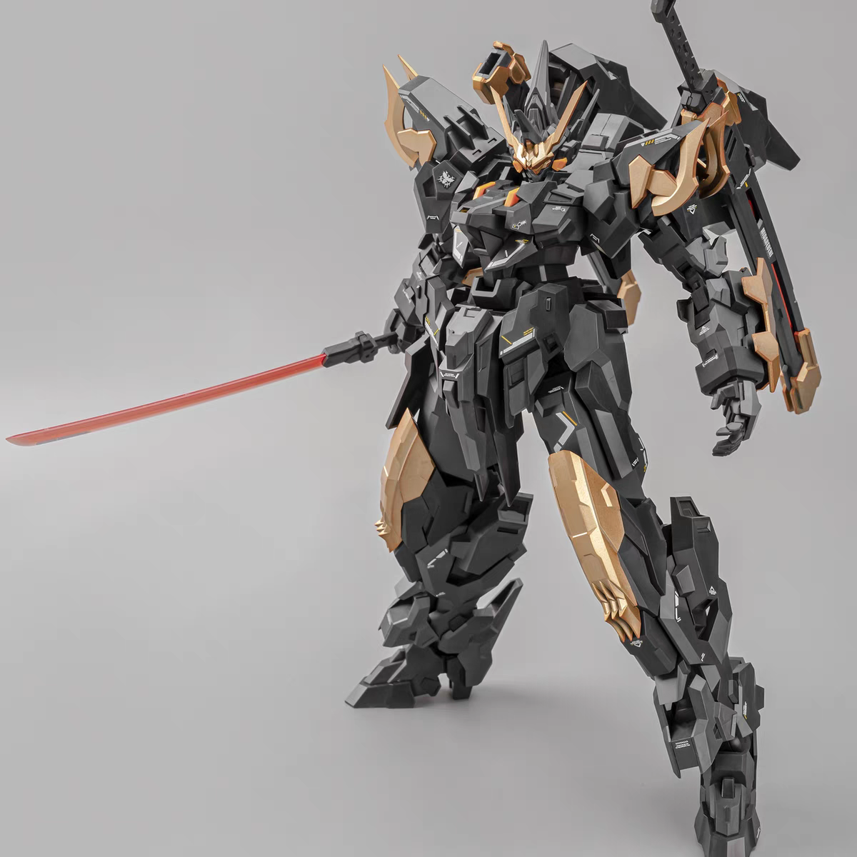 Preorder 1/100 NEAMHAIN