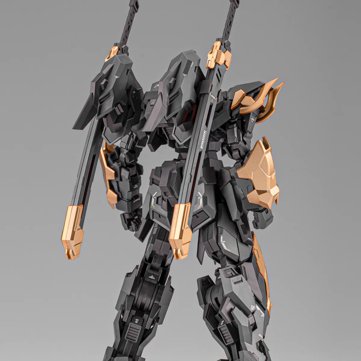 Preorder 1/100 NEAMHAIN